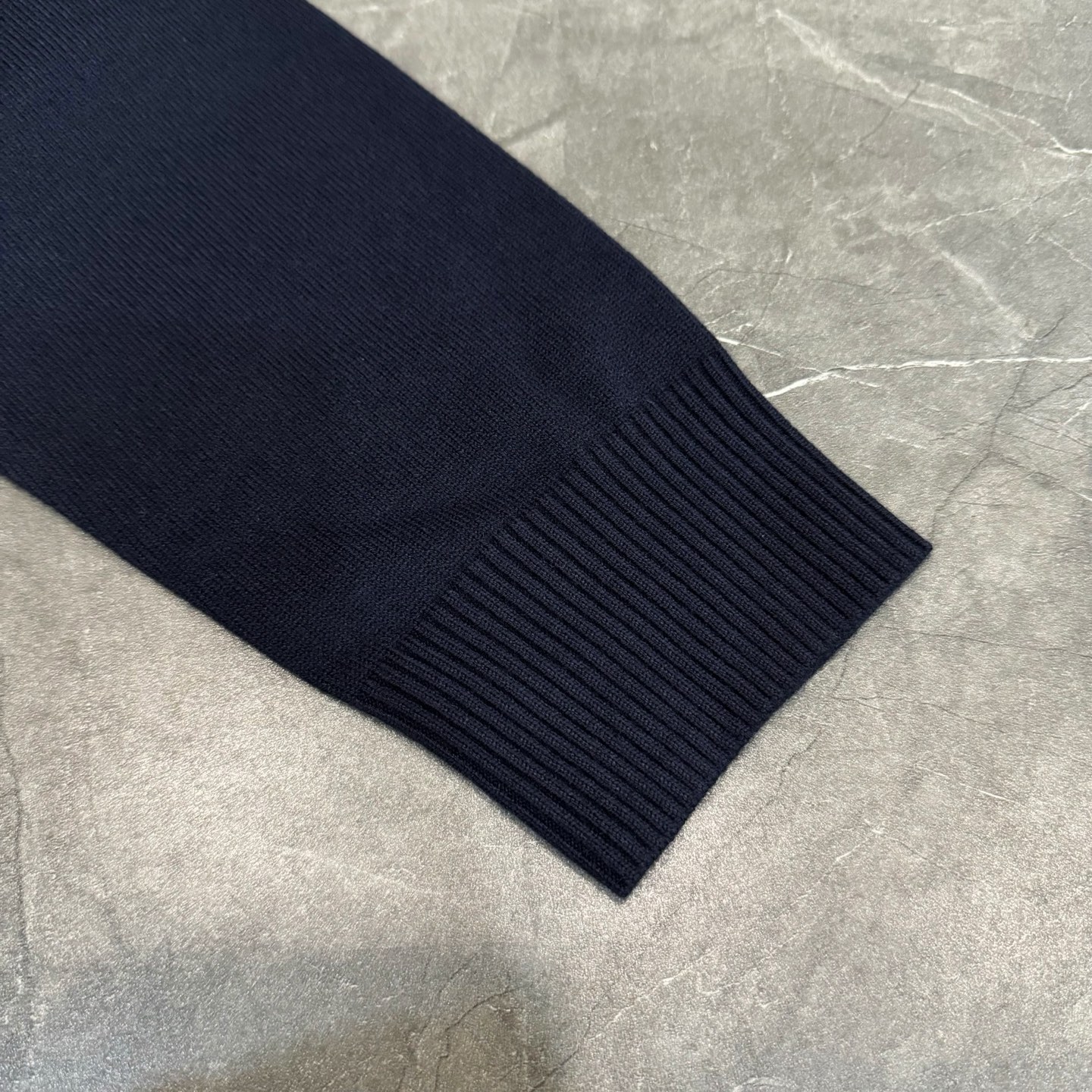 Louis Vuitton Unisex Sweatshirt Size S-XL