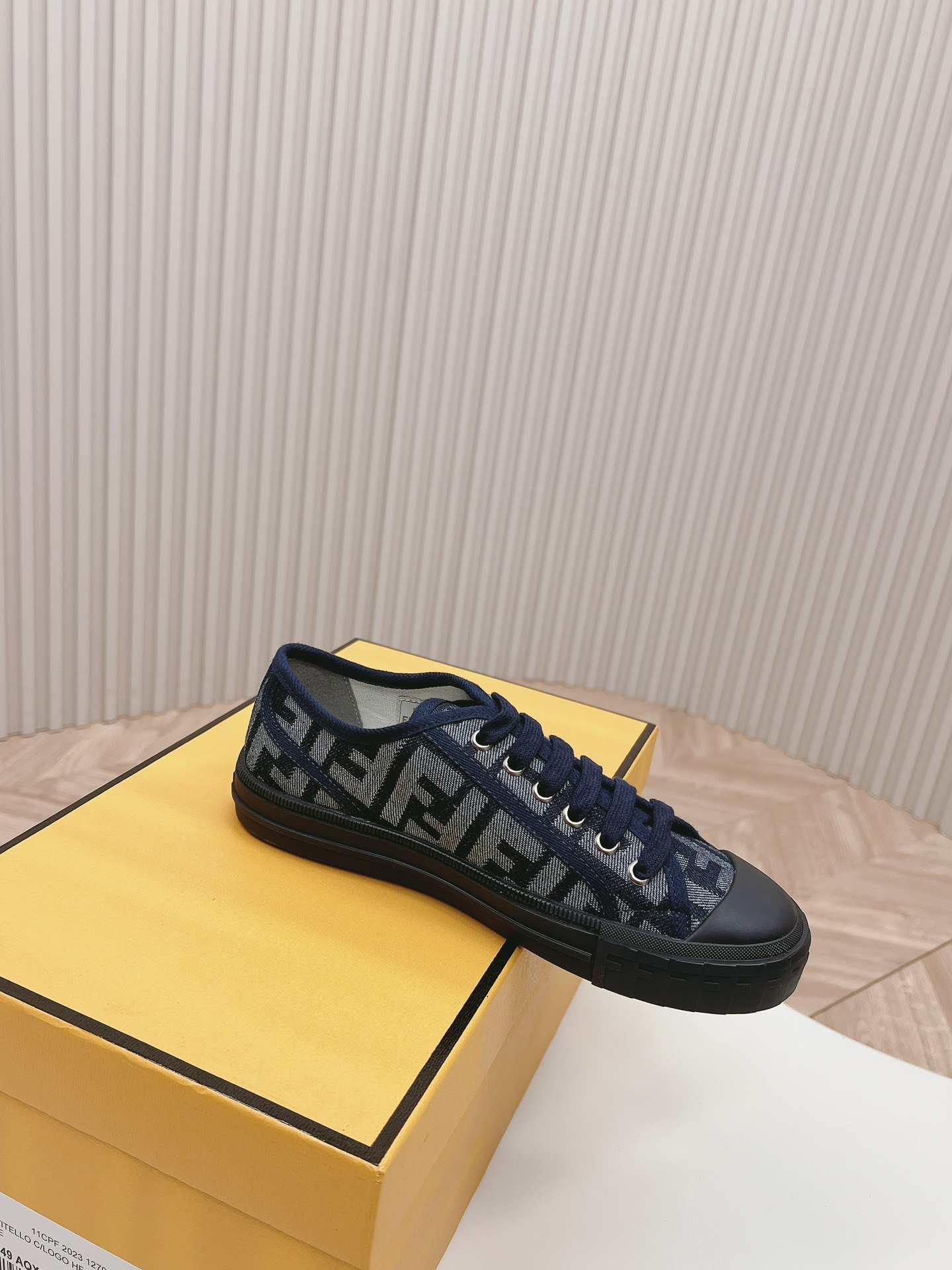 Fendi 2024ss New arrival Sneaker Size 36-40