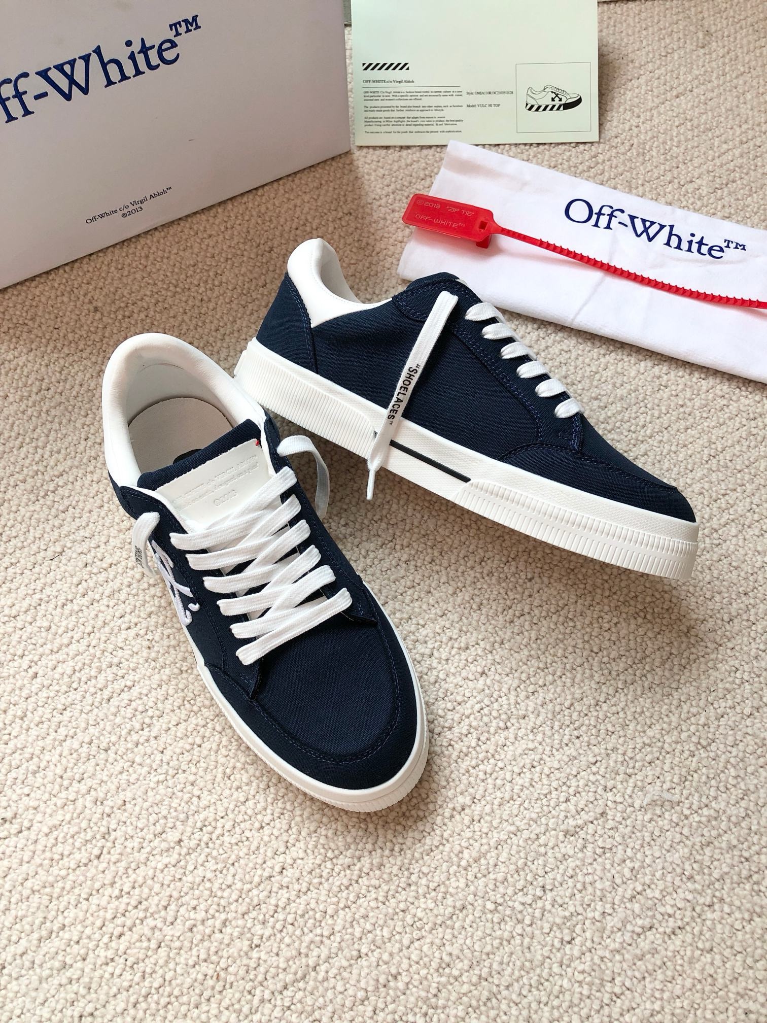 OFF White 2024ss New Low Vulcanized Sneaker Size 36-45