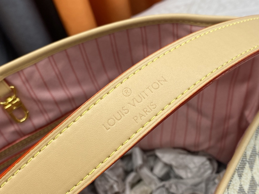 Louis Vuitton Shopping Bags 41*33*15cm