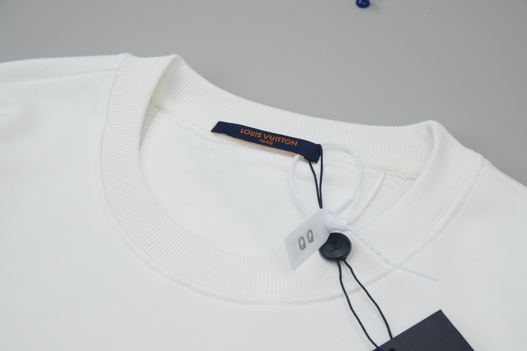 Louis Vuitton Unisex Sweatshirt Size S-XL