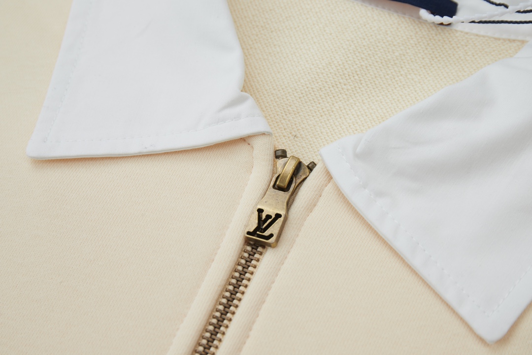 Louis Vuitton Unisex Sweatshirt Size S-XL