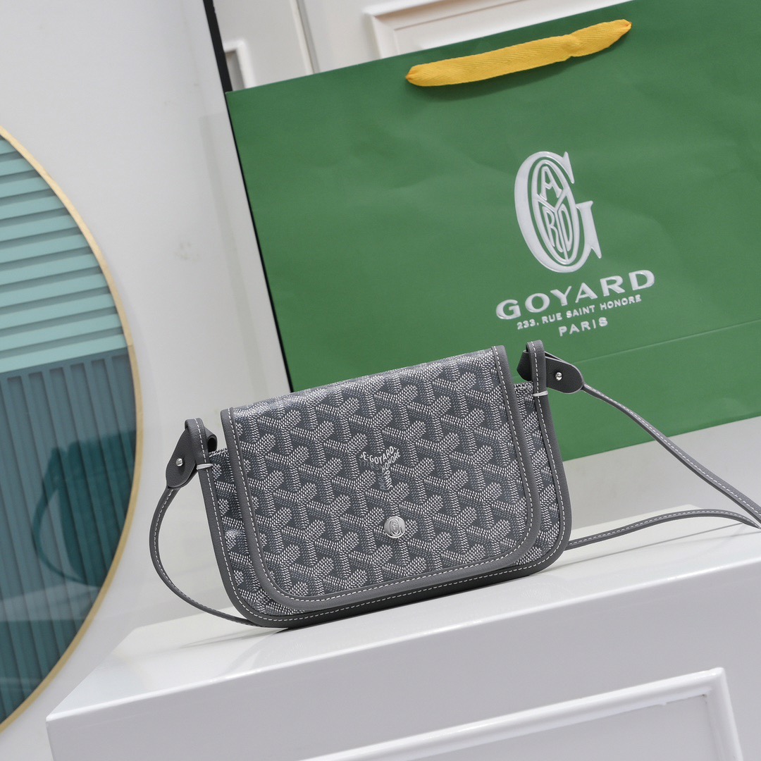 Goyard Shoulder Bags Size 20.5*14*2cm