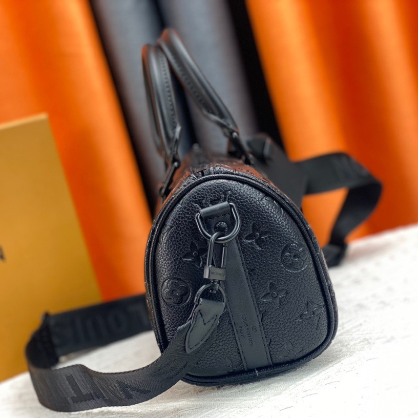 Louis Vuitton Keepall Bandoulière 25 Bags for Men