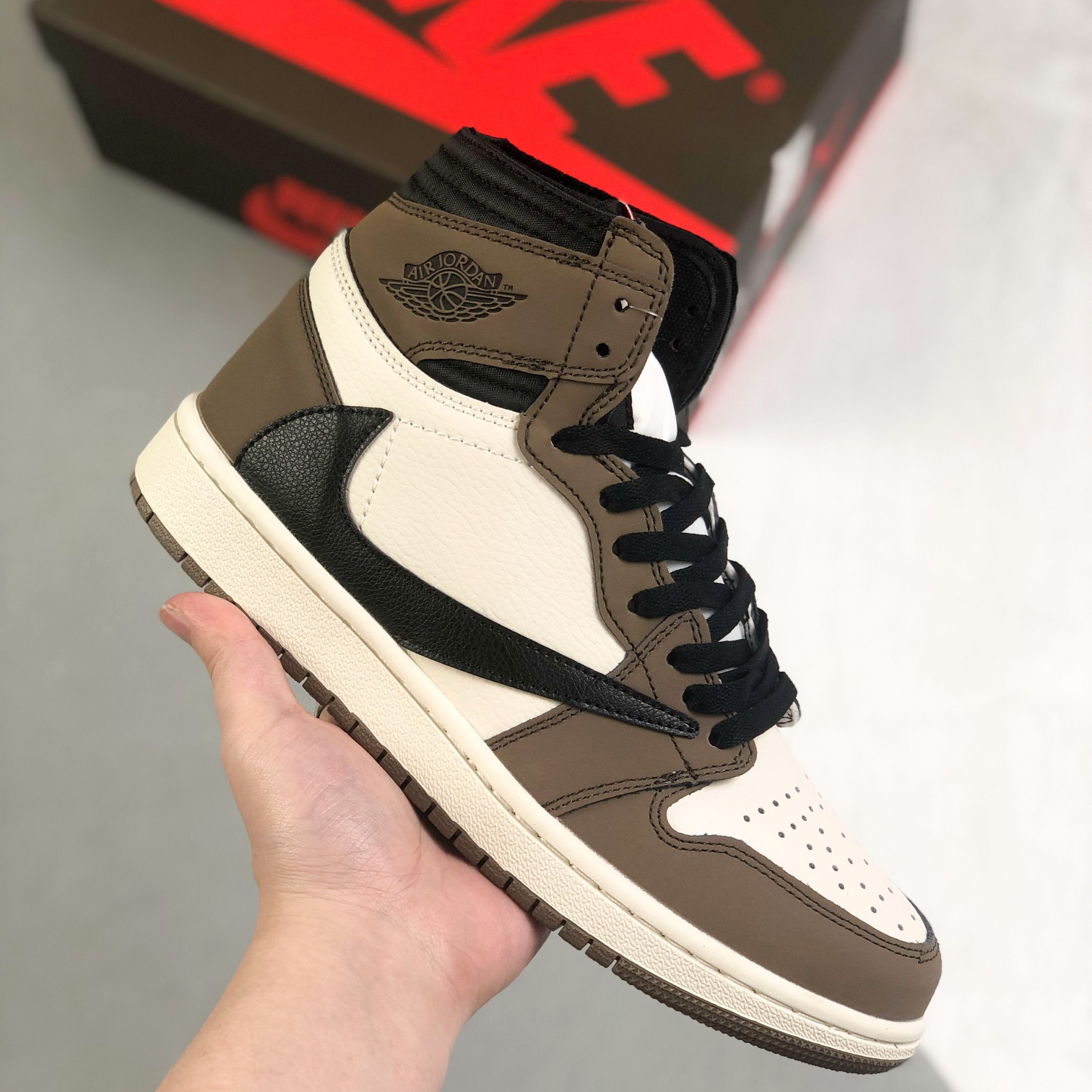 Nike Air Jordan 1 x Travis Scott High Top Sneaker Shoes Gr. 36-46