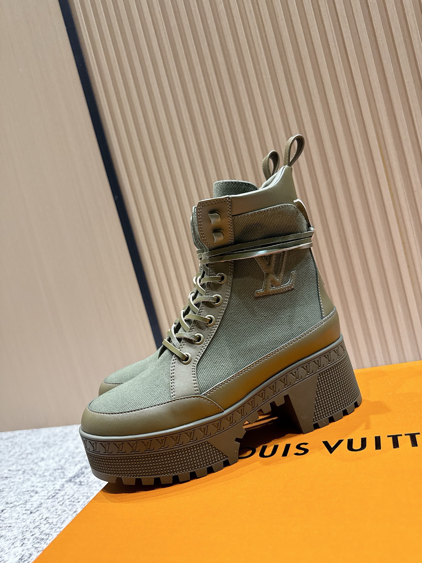 Louis Vuitton Women Boots Size 35-41