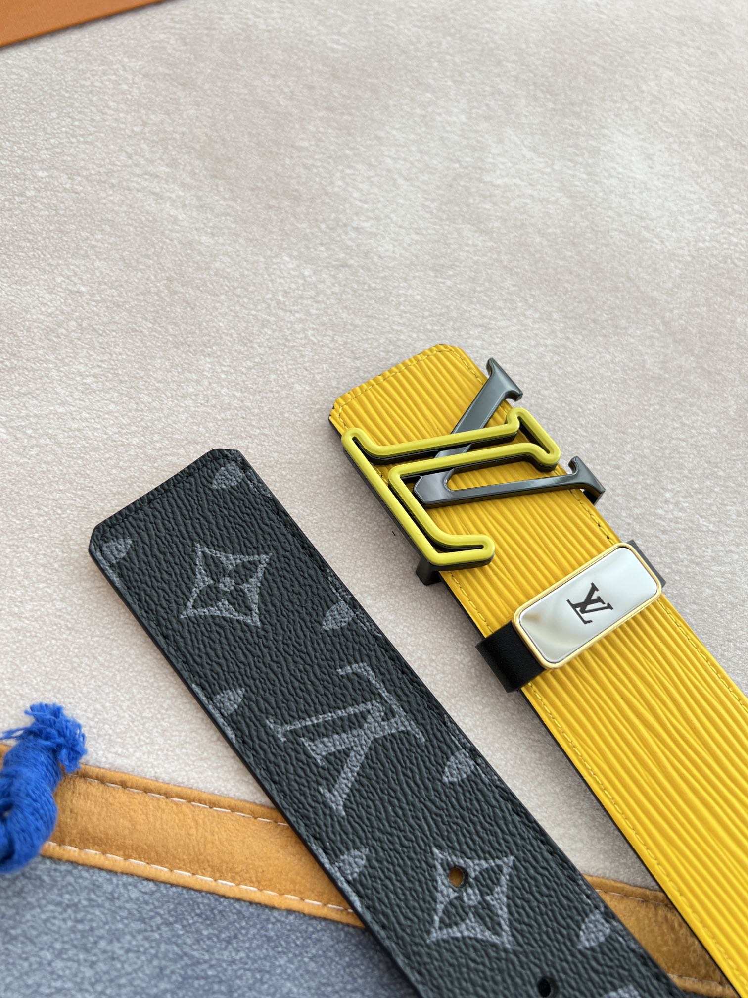 Louis Vuitton Men Belt Width 4cm