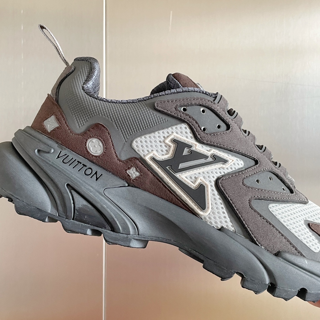 Louis Vuitton LV Runner Tatic Sneaker Size 40-46