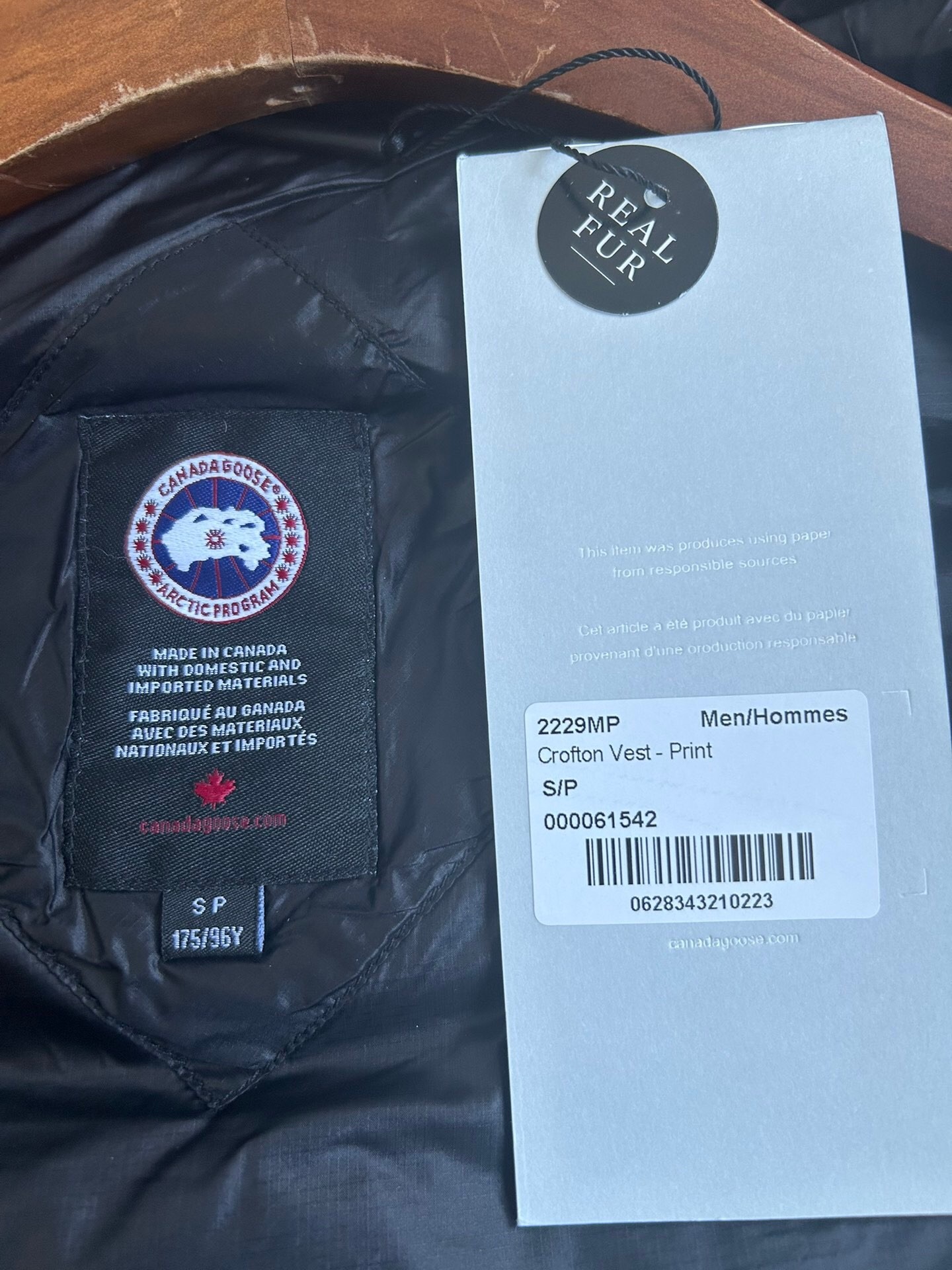 Canada Goose E2229 Crofton Vest-WD Men Winter Vest Size S-XXL