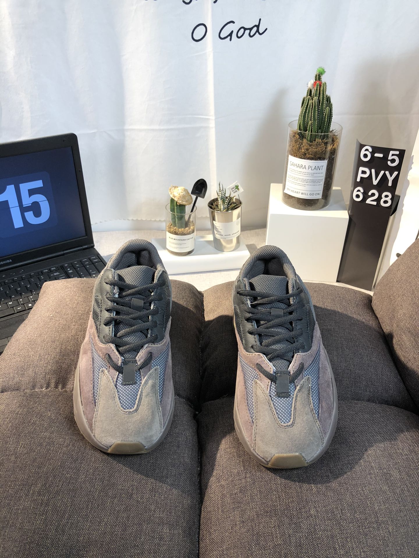Yeezy 700 Boost Mens/Women's Sneakers Shoes 36 - 45