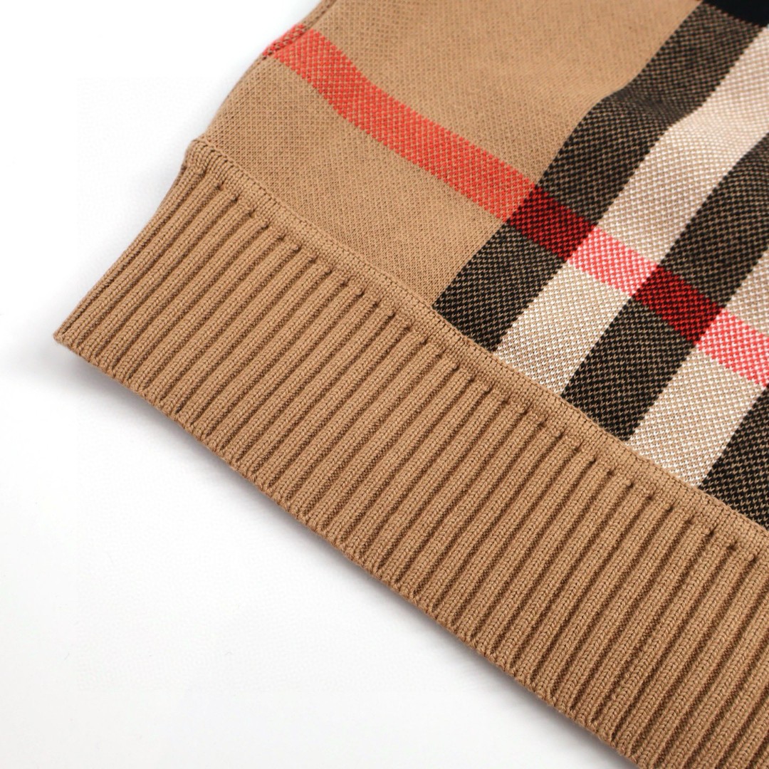 Burberry Classic style Sweatshirt Size S-XL