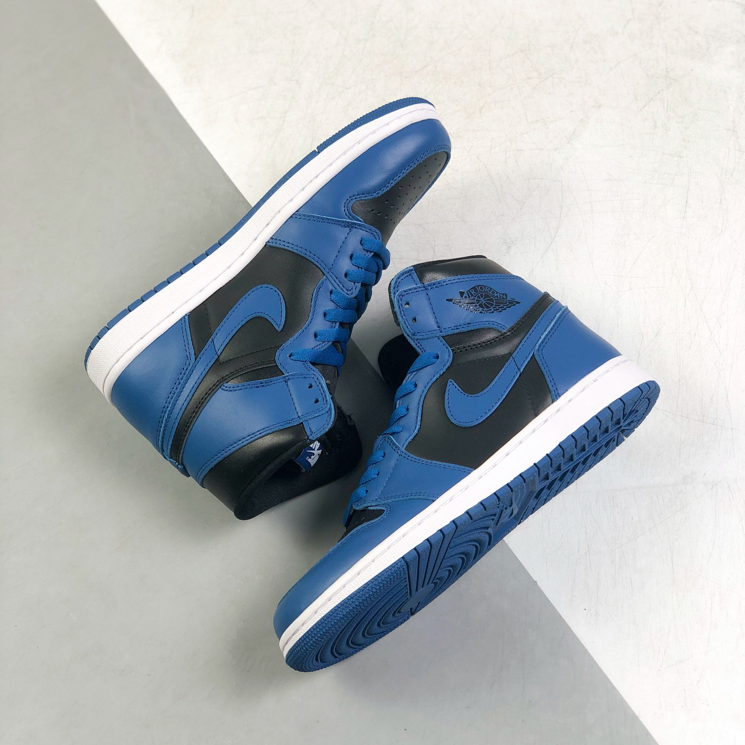 Nike Air Jordan 1 High Top Sneakers Shoes Gr. 36-46