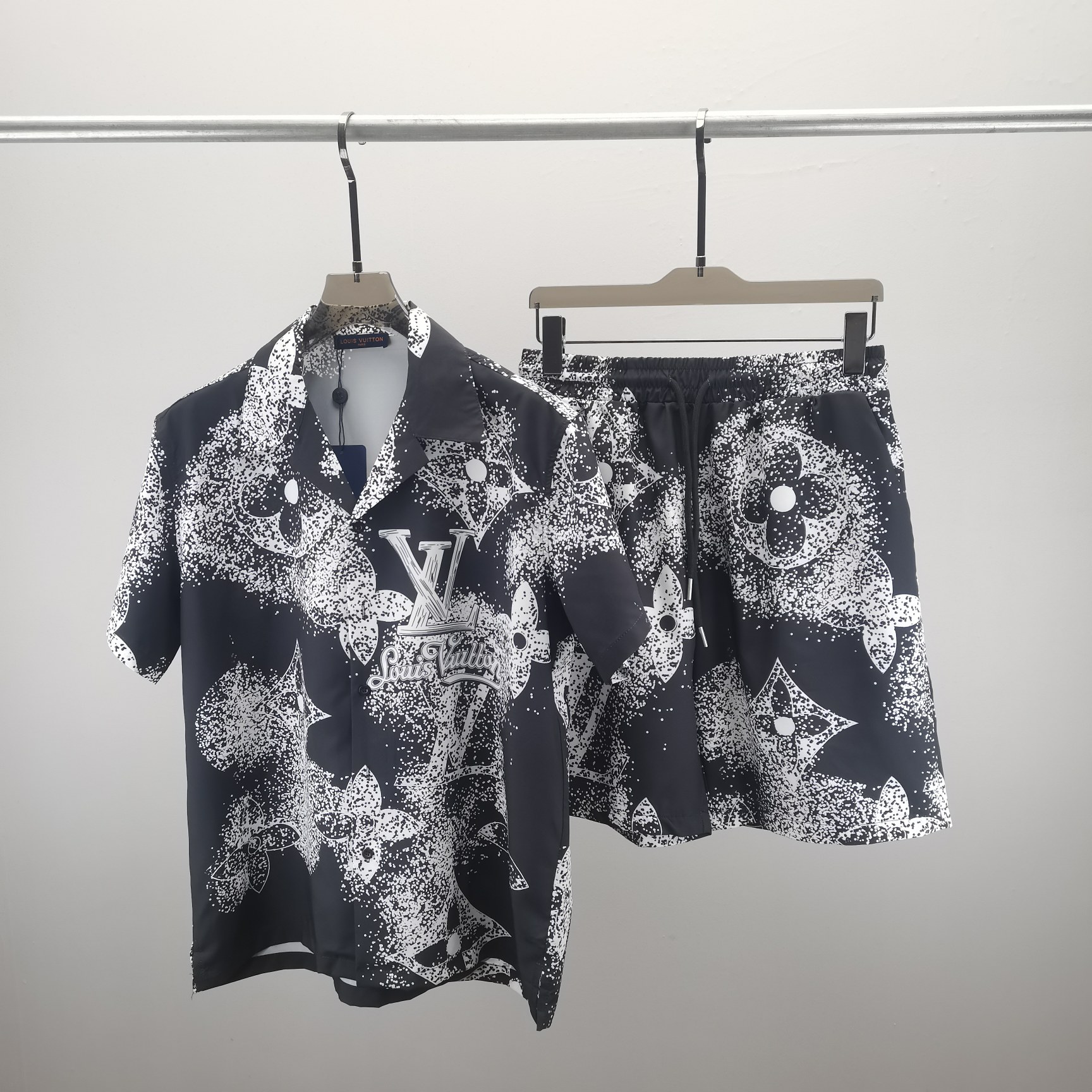 Louis Vuitton Sommeranzug Size M-XXXL