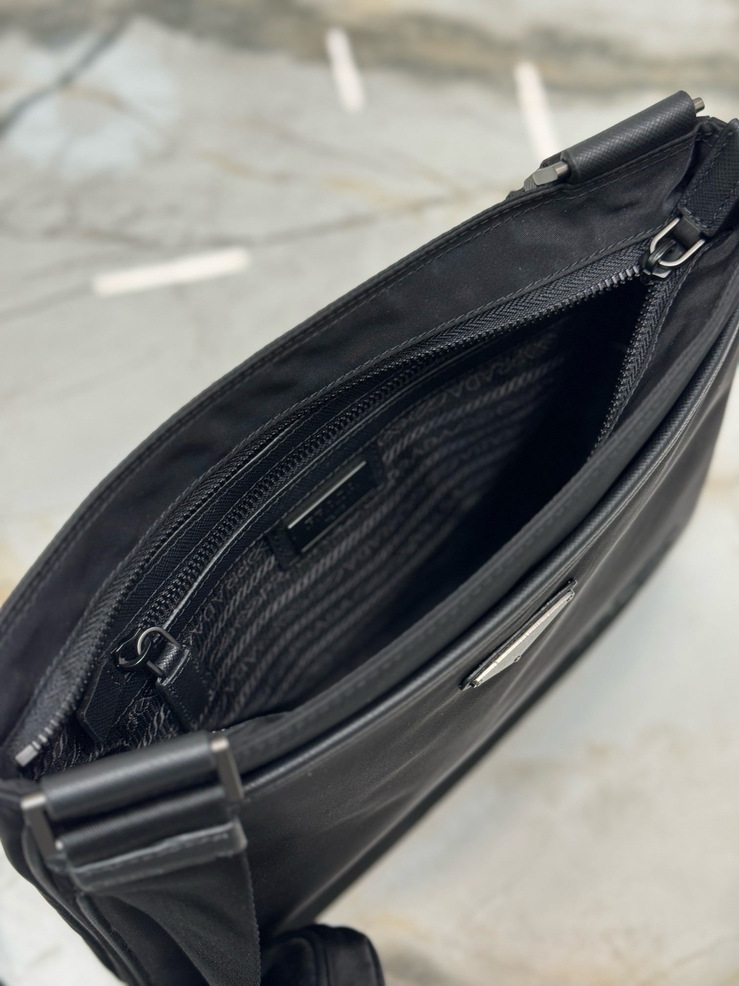 Prada 2VH118 Saffiano Re-Nylon Shoulder Bags Size 28*25*6cm