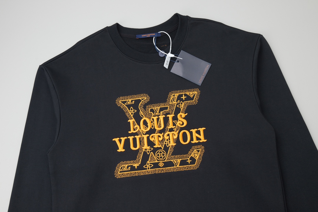 Louis Vuitton Unisex Sweatshirt Size S-XL