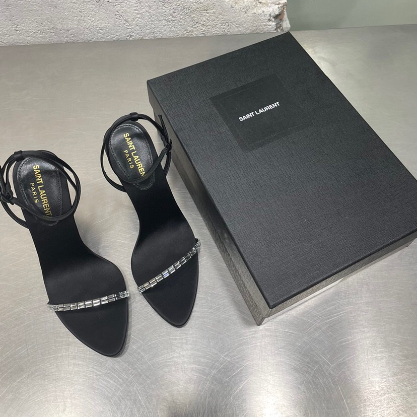 YSL Gloria Pumps Size 35-40