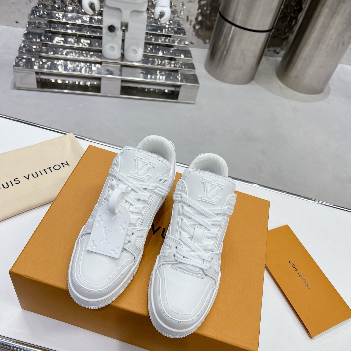 Louis Vuitton Trainer Sneaker White Size 36-46