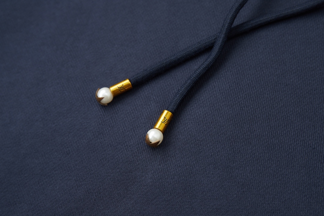 Louis Vuitton Unisex Sweatshirt Size S-XL