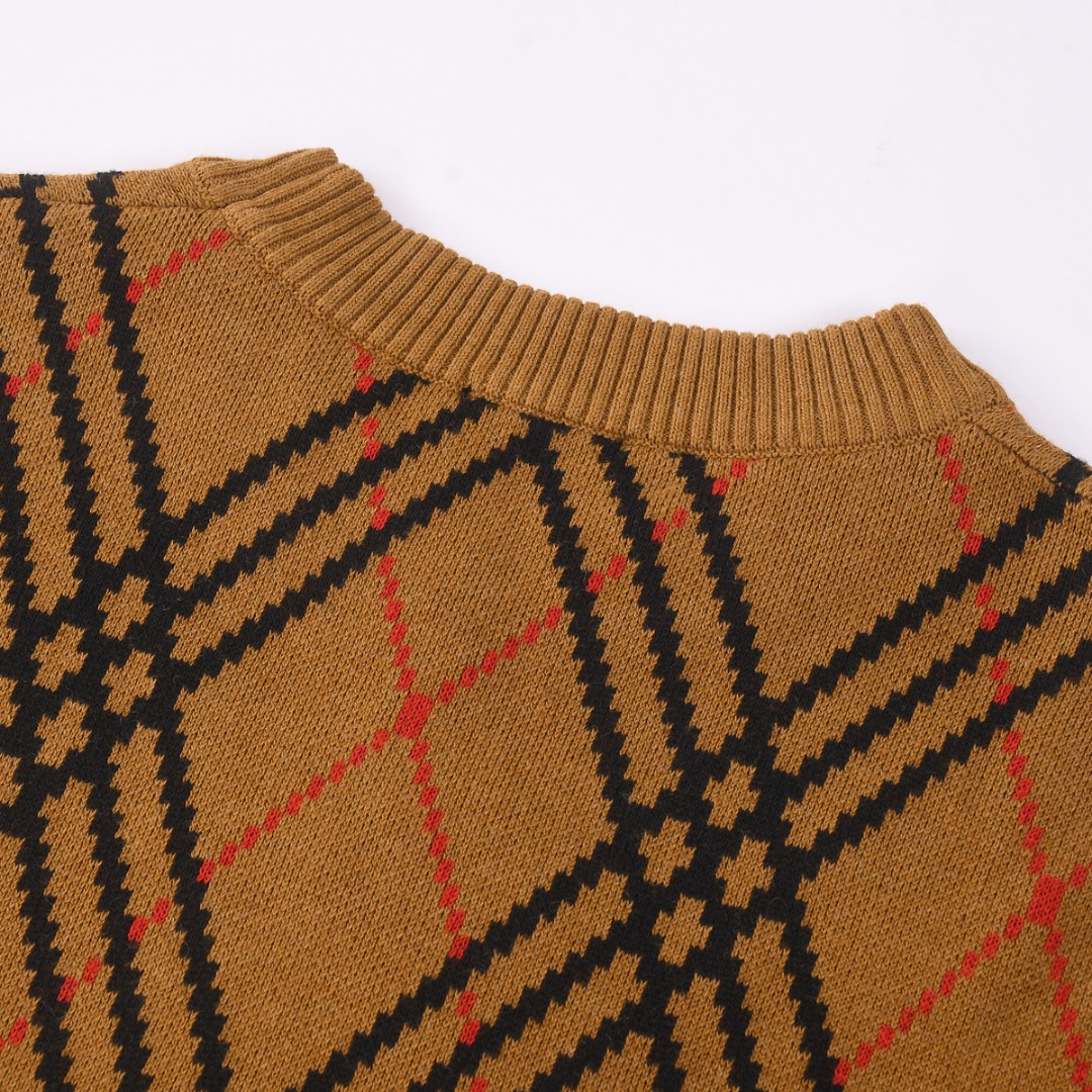 Burberry Unisex Sweatshirt Size S-XL