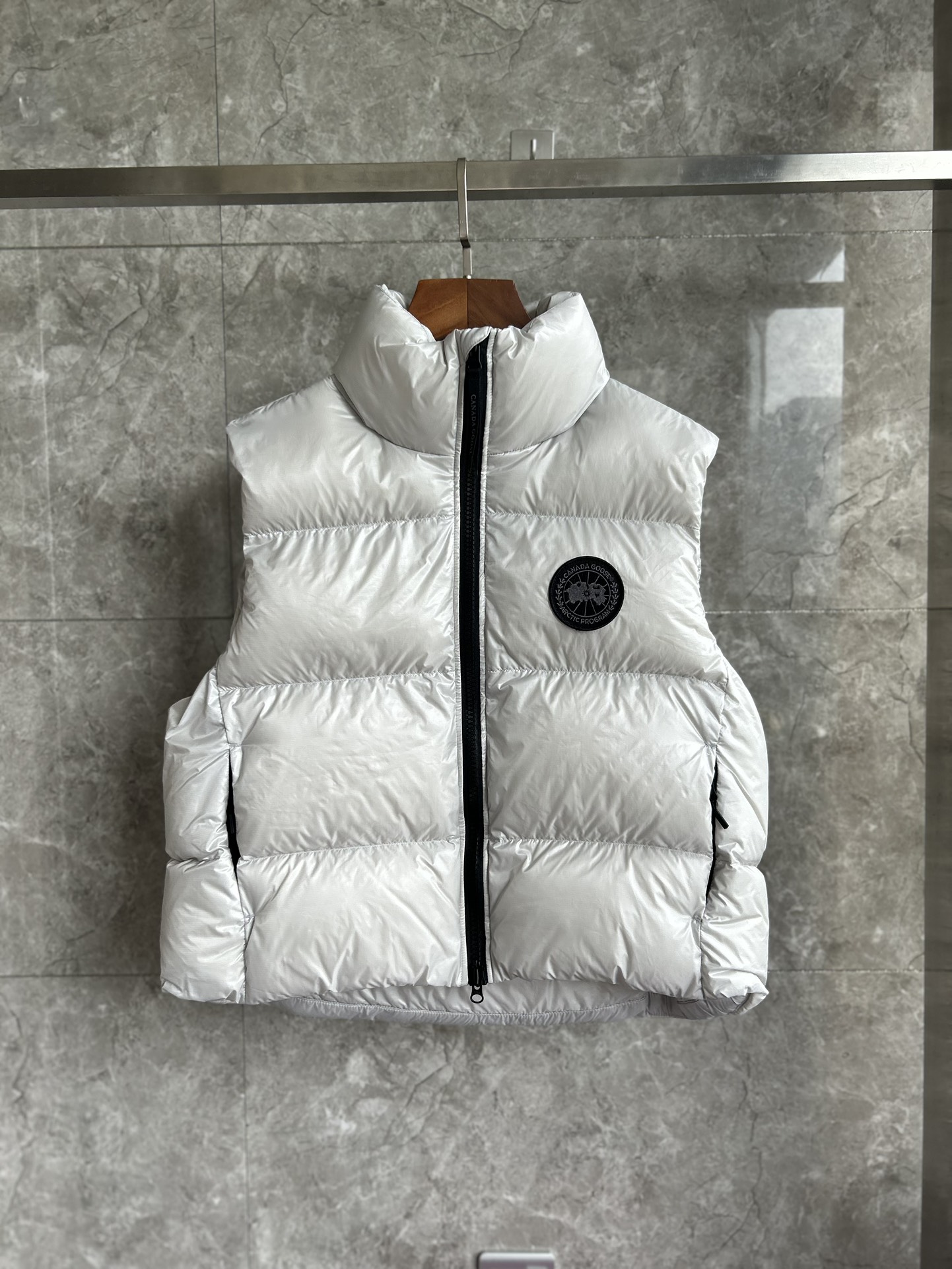 Canada Goose E2257WB Cypress Women Winter Vest Size XS-XL