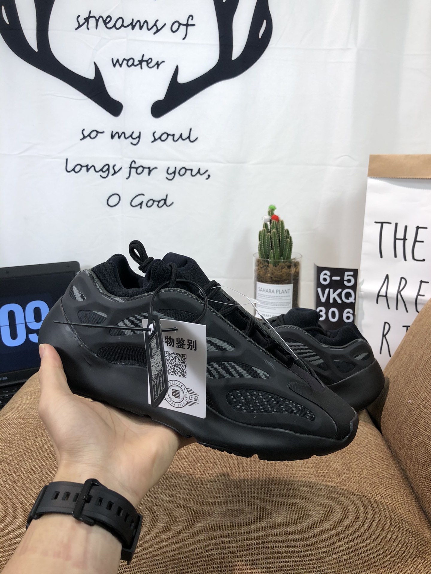 Yeezy 700 V3  Azael  Mens/Women's Sneakers Shoes 36 - 45