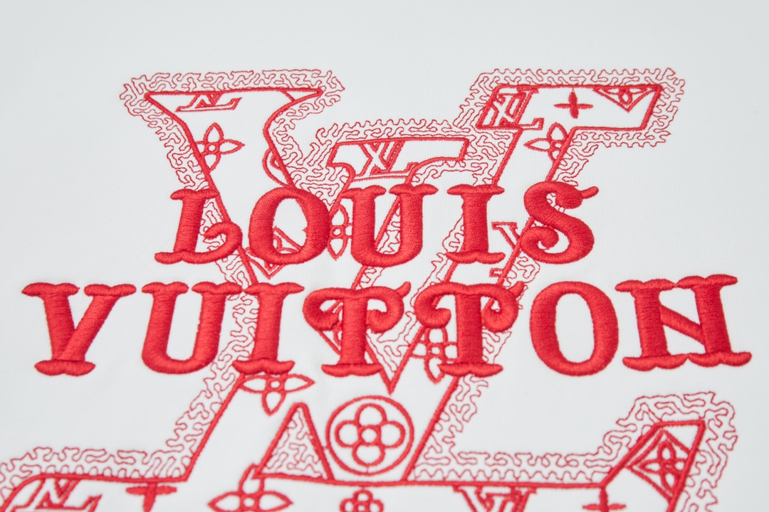 Louis Vuitton Unisex Sweatshirt Size S-XL