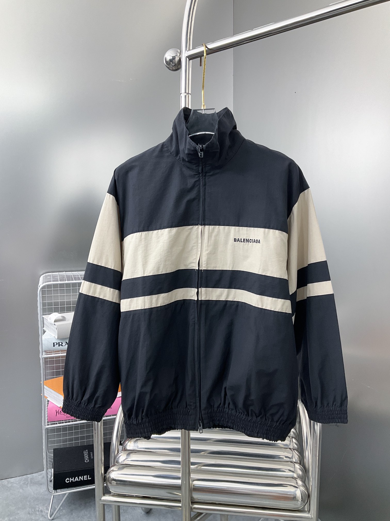 Balenciaga New Jacket Size S-XL
