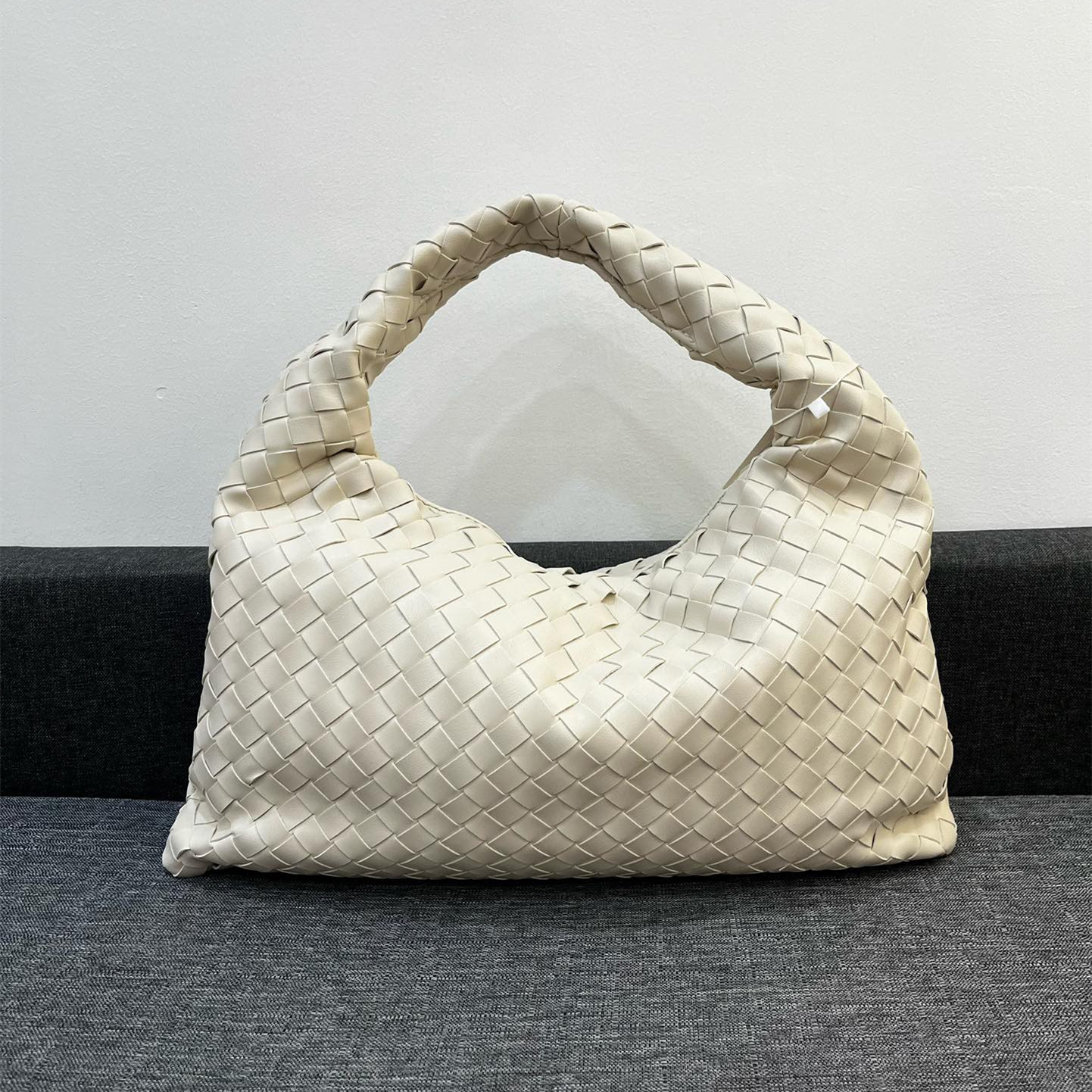 Bottega Veneta HO Shoulder Bags 40*24cm
