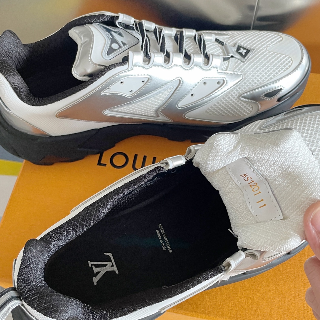 Louis Vuitton LV Runner Tatic Sneaker Size 40-46