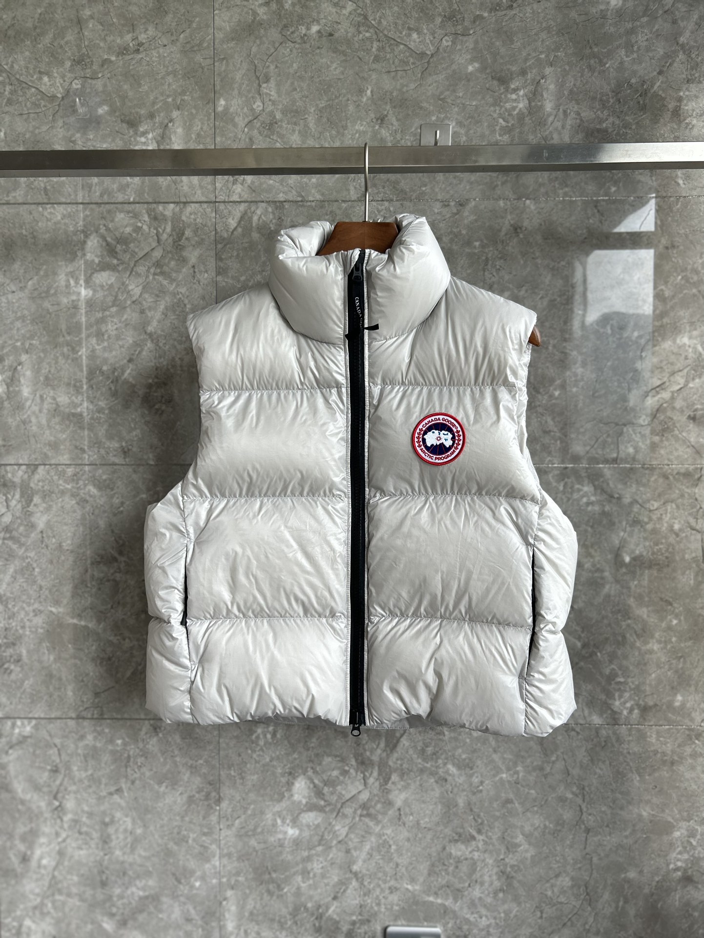 Canada Goose E2257WB Cypress Women Winter Vest Size XS-XL