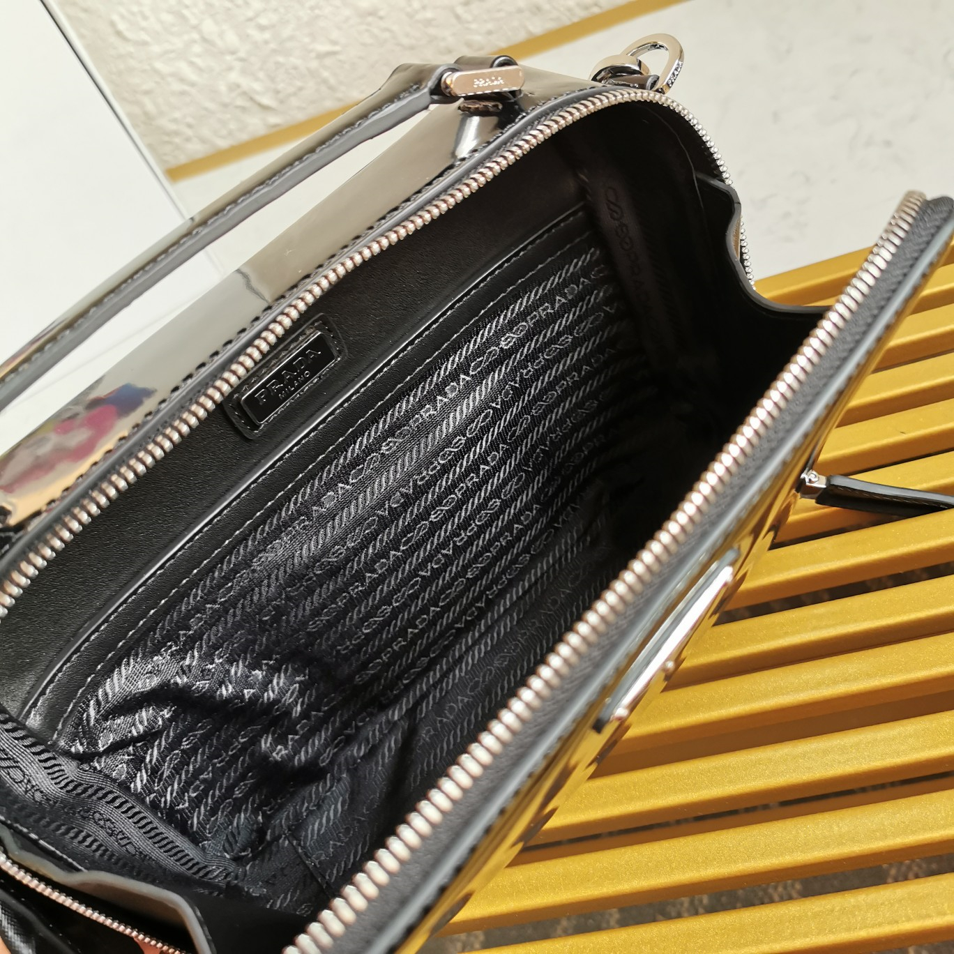 Prada 2VH069 Brique Leather Bags for Men Size 22*16*6cm