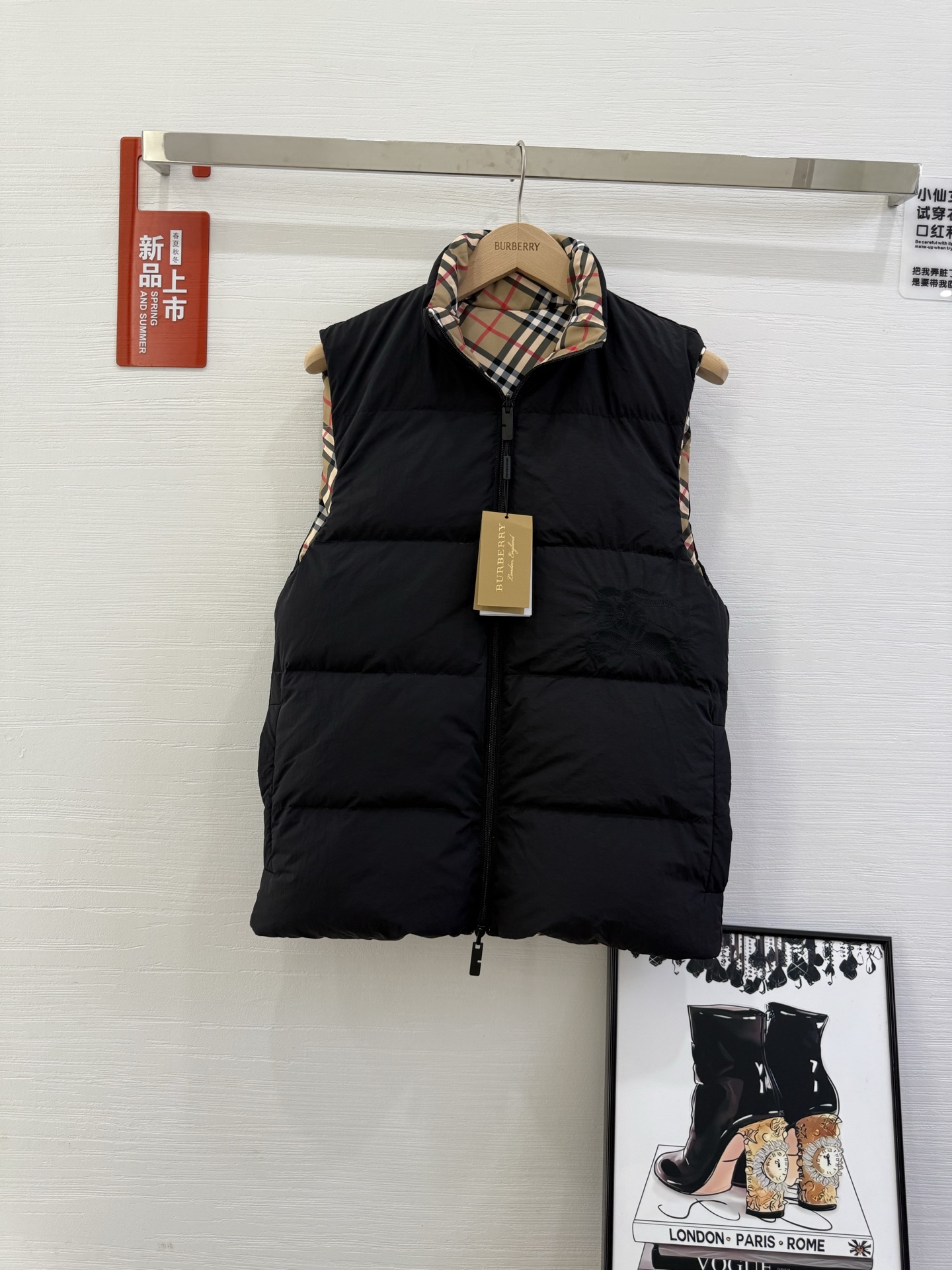 Burberry Unisex Vest Size S-XXL