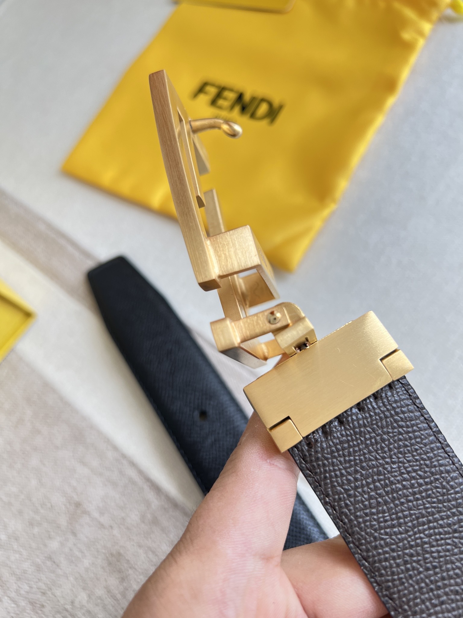 Fendi Men Belt Width 3.5cm