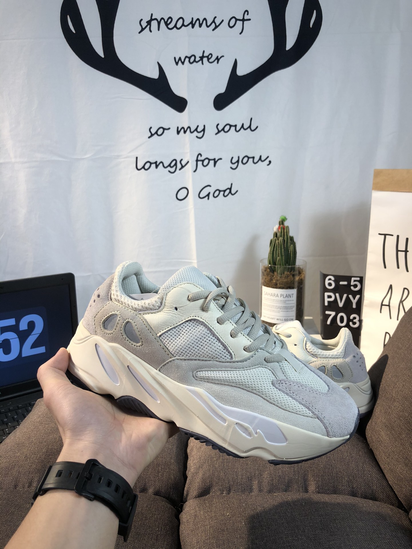 Yeezy 700 Boost Mens/Women's Sneakers Shoes 36 - 45