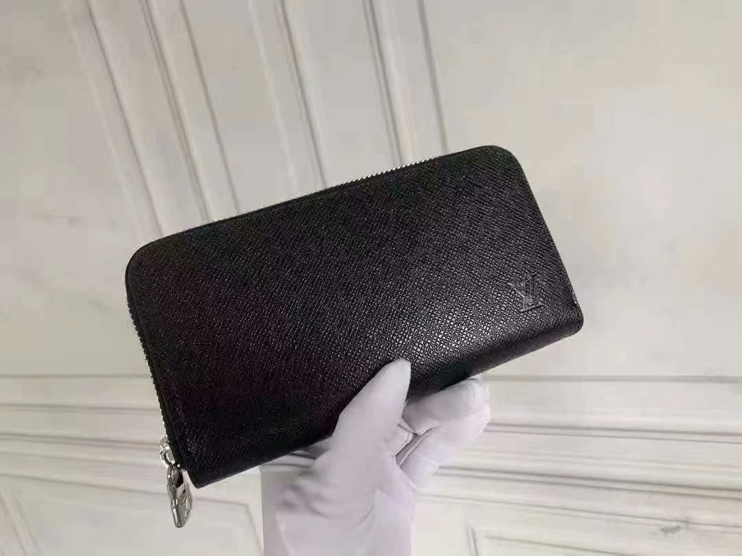 Louis Vuitton Men Wallet M61723 19*10*4cm