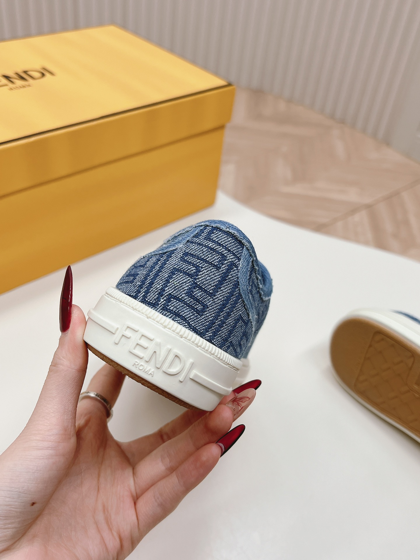 Fendi 2024ss New arrival Sneaker Size 36-40