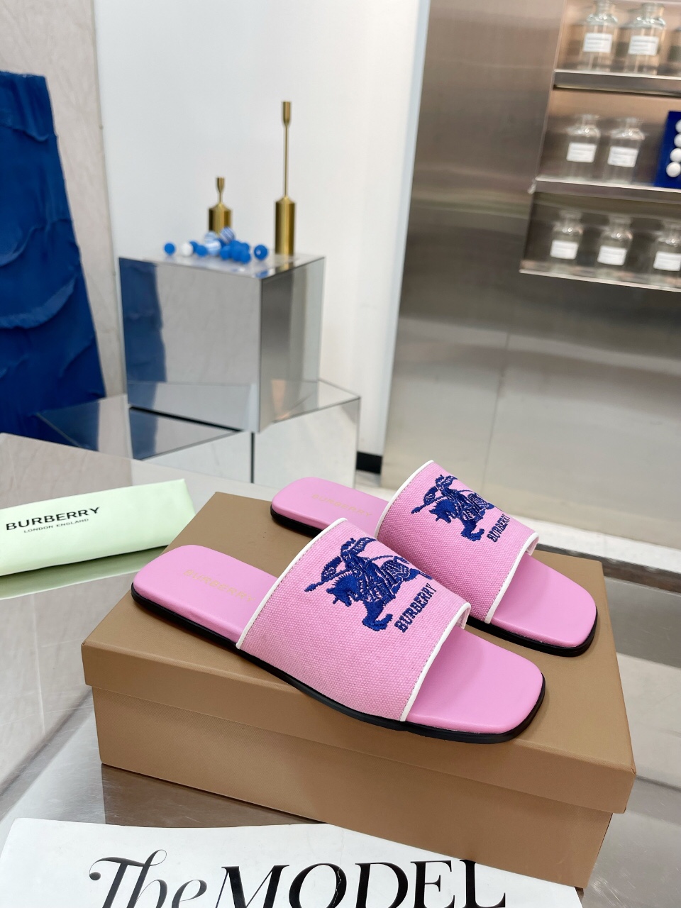 Burberry Women Slippers Size 36-41