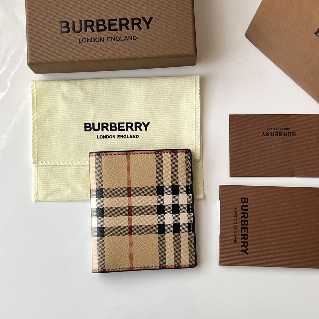 Burberry Card Holder Size 9*10.5cm