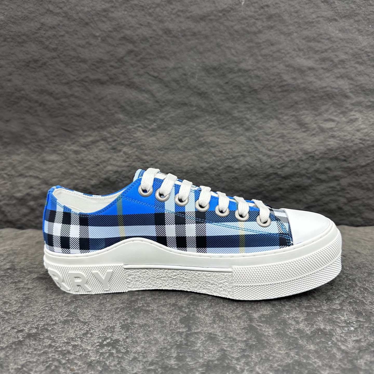 Burberry Sneaker Size 36-45