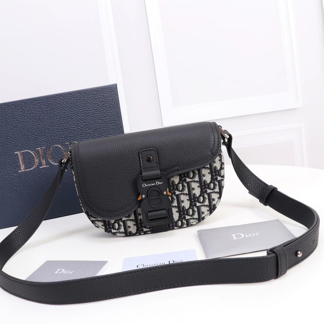 Dior Oblique Men Shoulder Bags Size 19.5*13*4.3cm