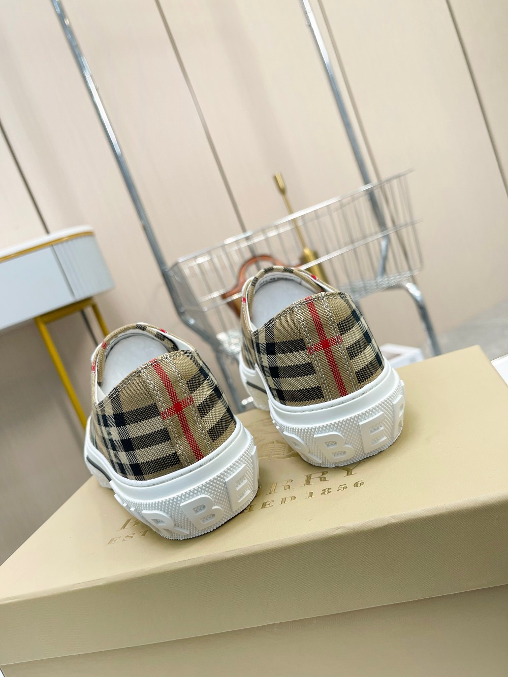 Burberry Sneaker Size 36-45