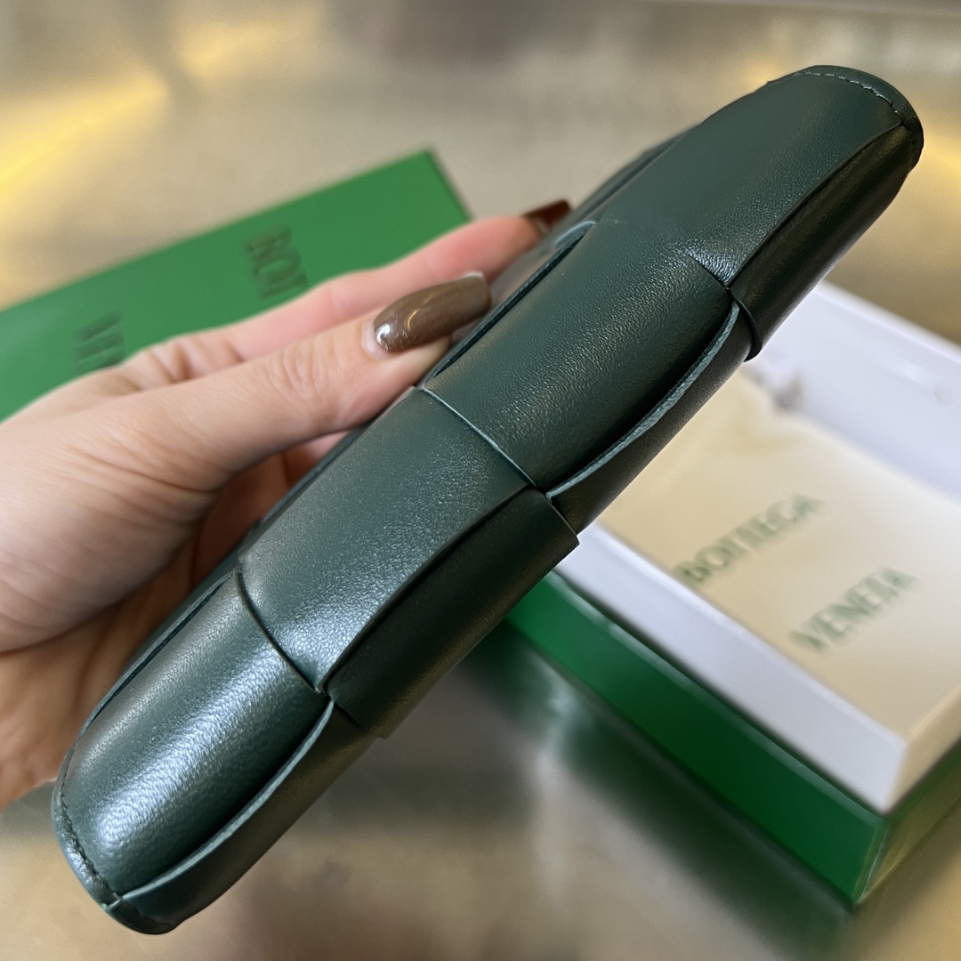 Bottega Veneta Card Holder Size 13*10cm