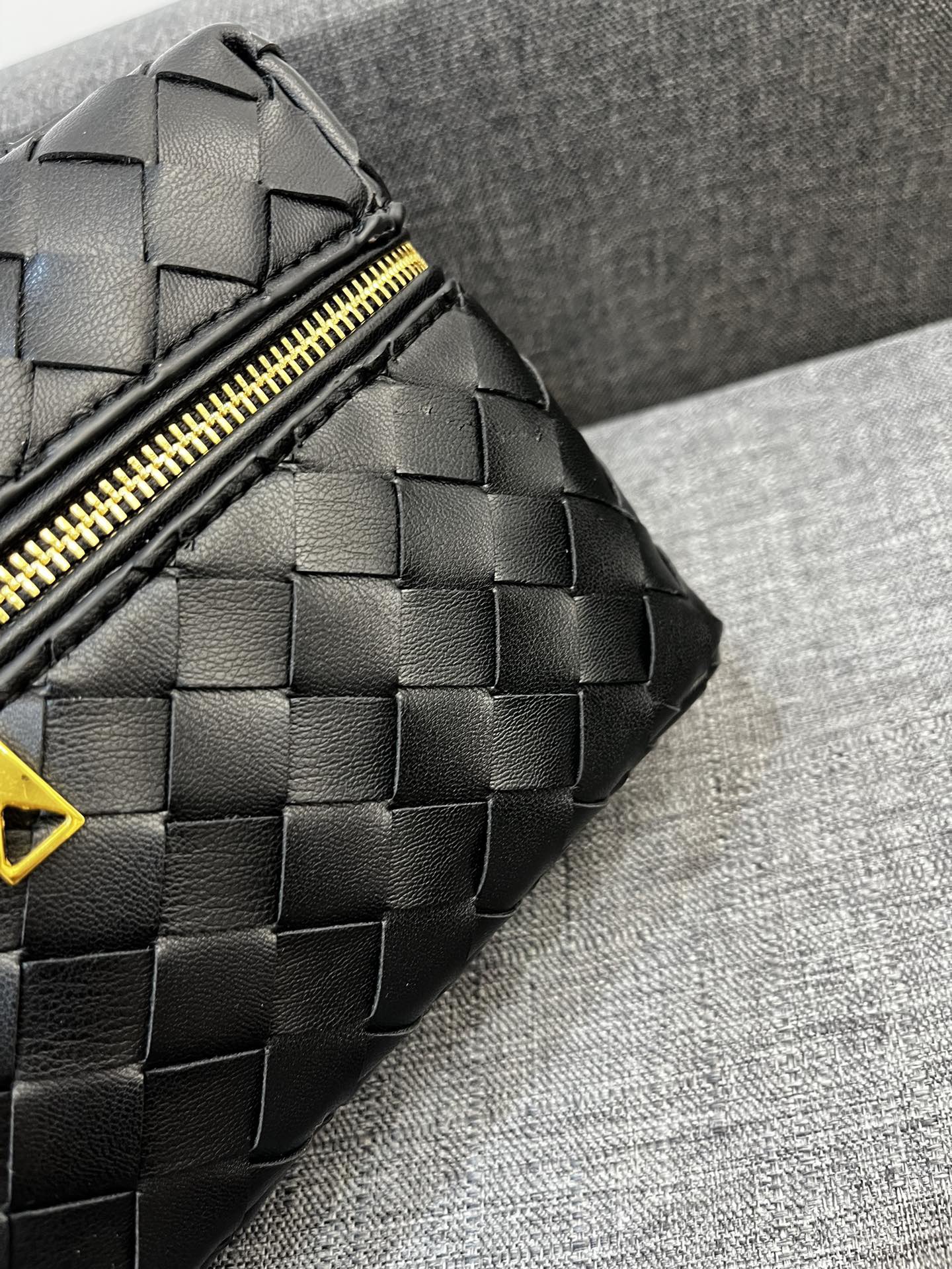 Bottega Veneta Vanity Case Shoulder Bags 24*13*6cm