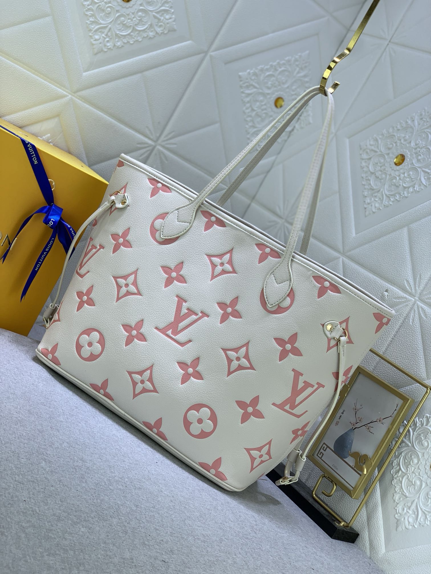 Louis Vuitton Shopping Bags 32*29*17cm