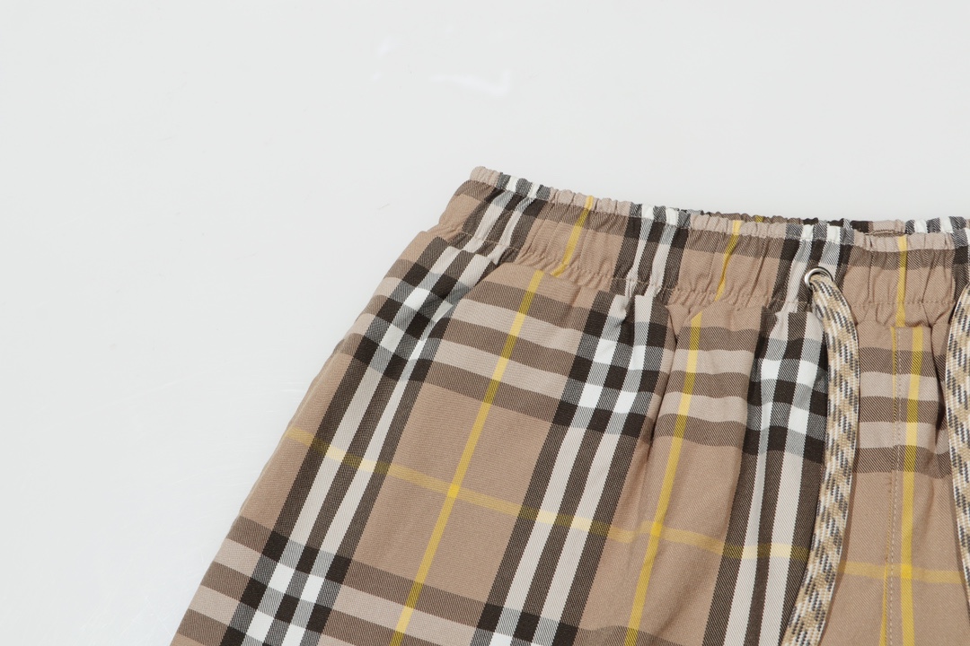Burberry Unisex Shorts S-XL