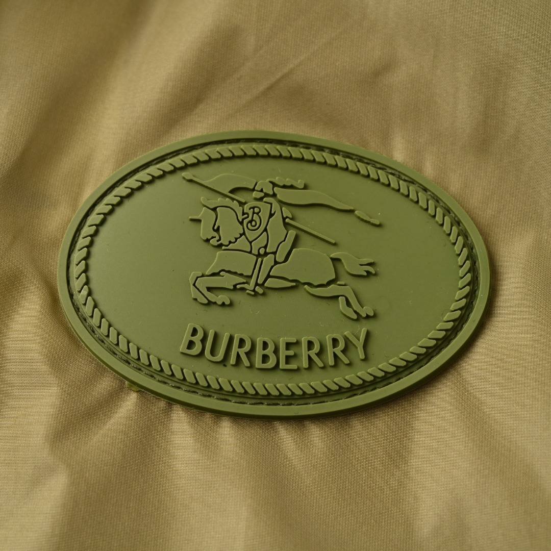 Burberry Unisex Jacket Size S-XL