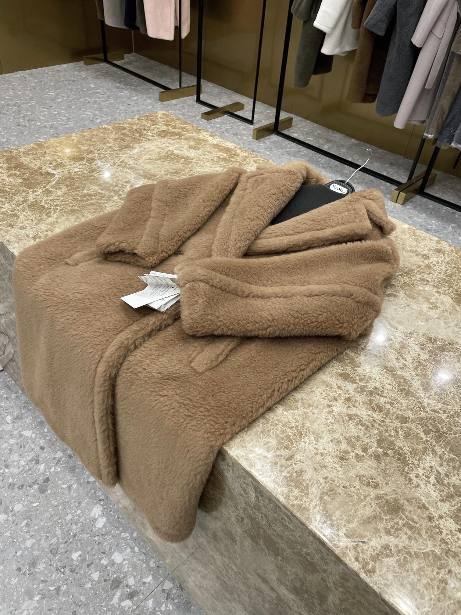 Max Mara Teddy fur long coat Size XS-M