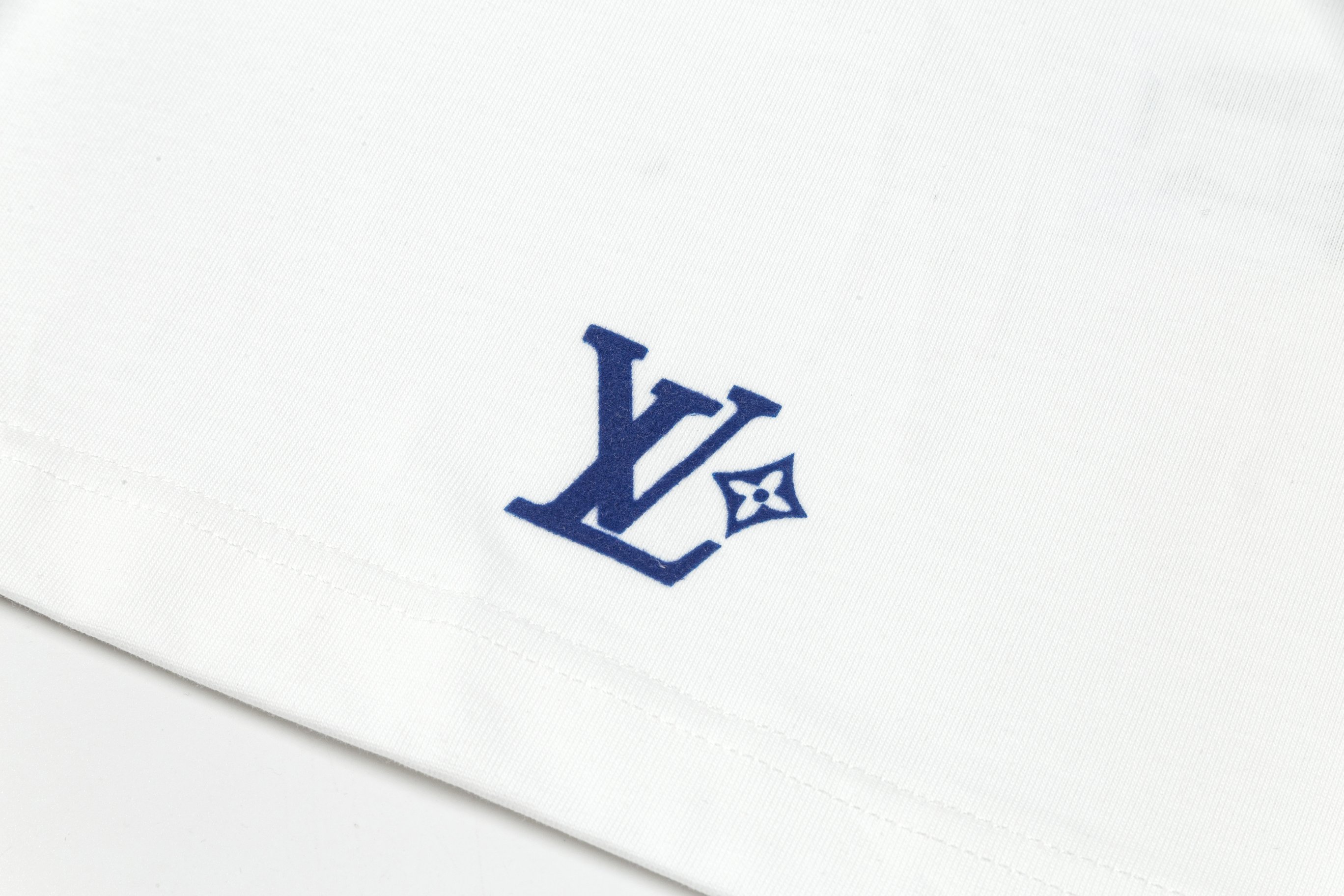 Louis Vuitton Unisex T Shirt S-XL