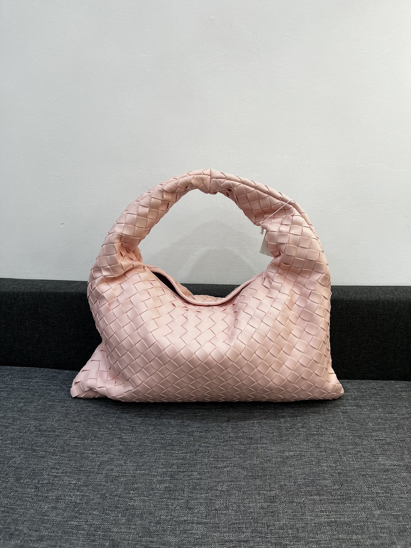 Bottega Veneta HO Shoulder Bags 40*24cm
