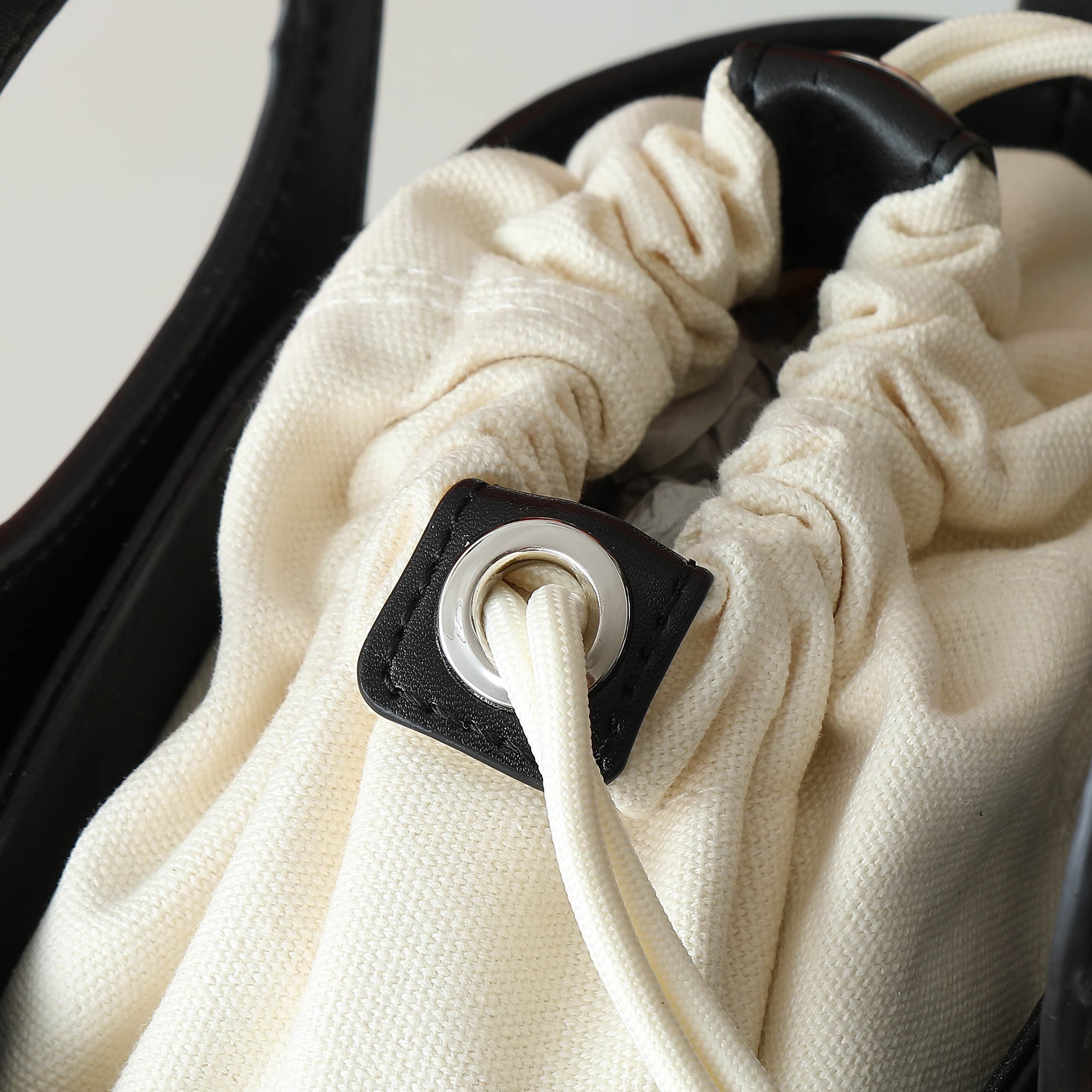 Goyard Beluga Shoulder Bags Size 23*18.5*8cm